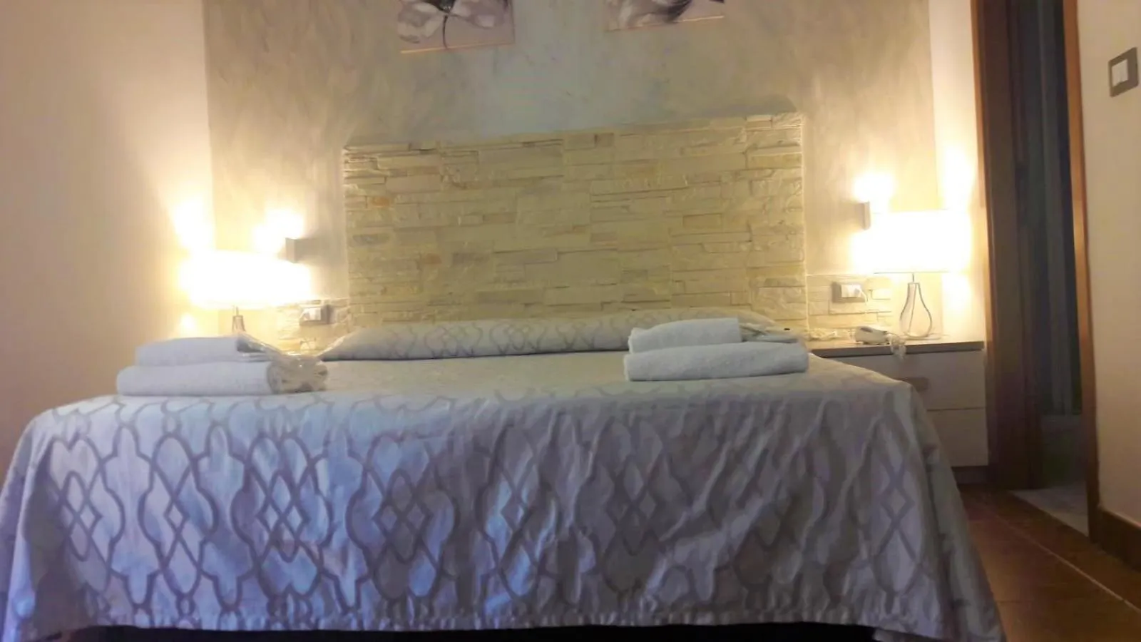 Hotel Alinari Florence 3*,  Italy
