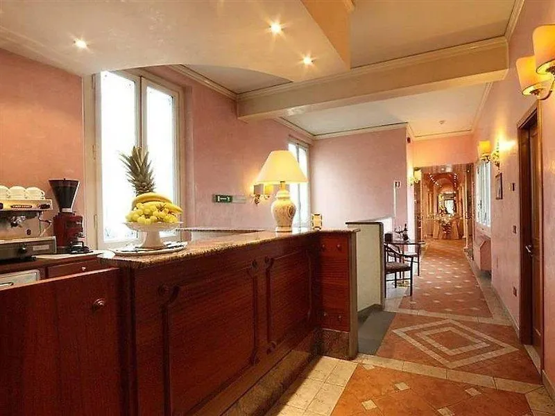 Hotel Alinari Florencja 3*,