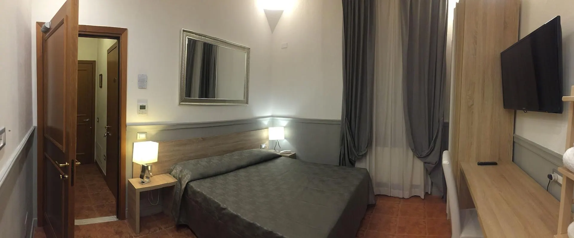 Hotel Alinari Firenze 3*,  Italia