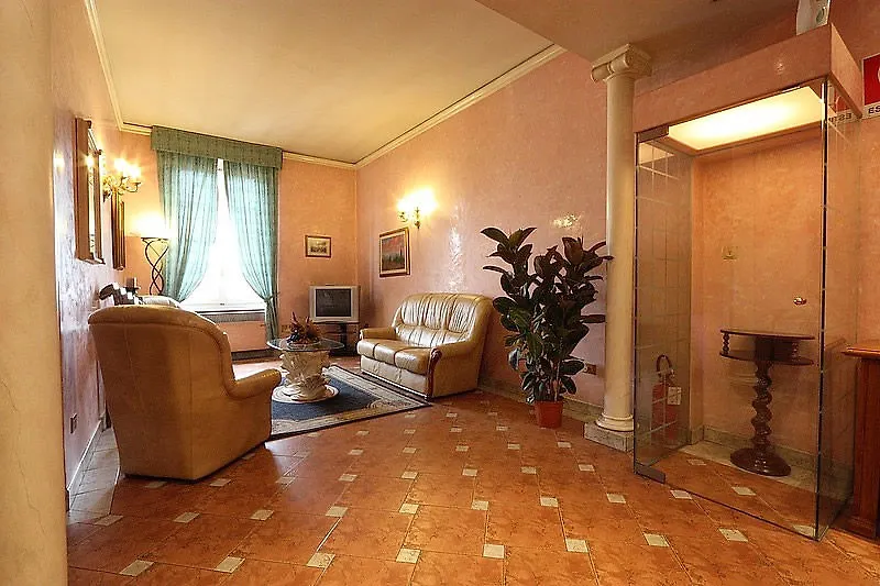 Hotel Alinari Firenze 3*,  Italia